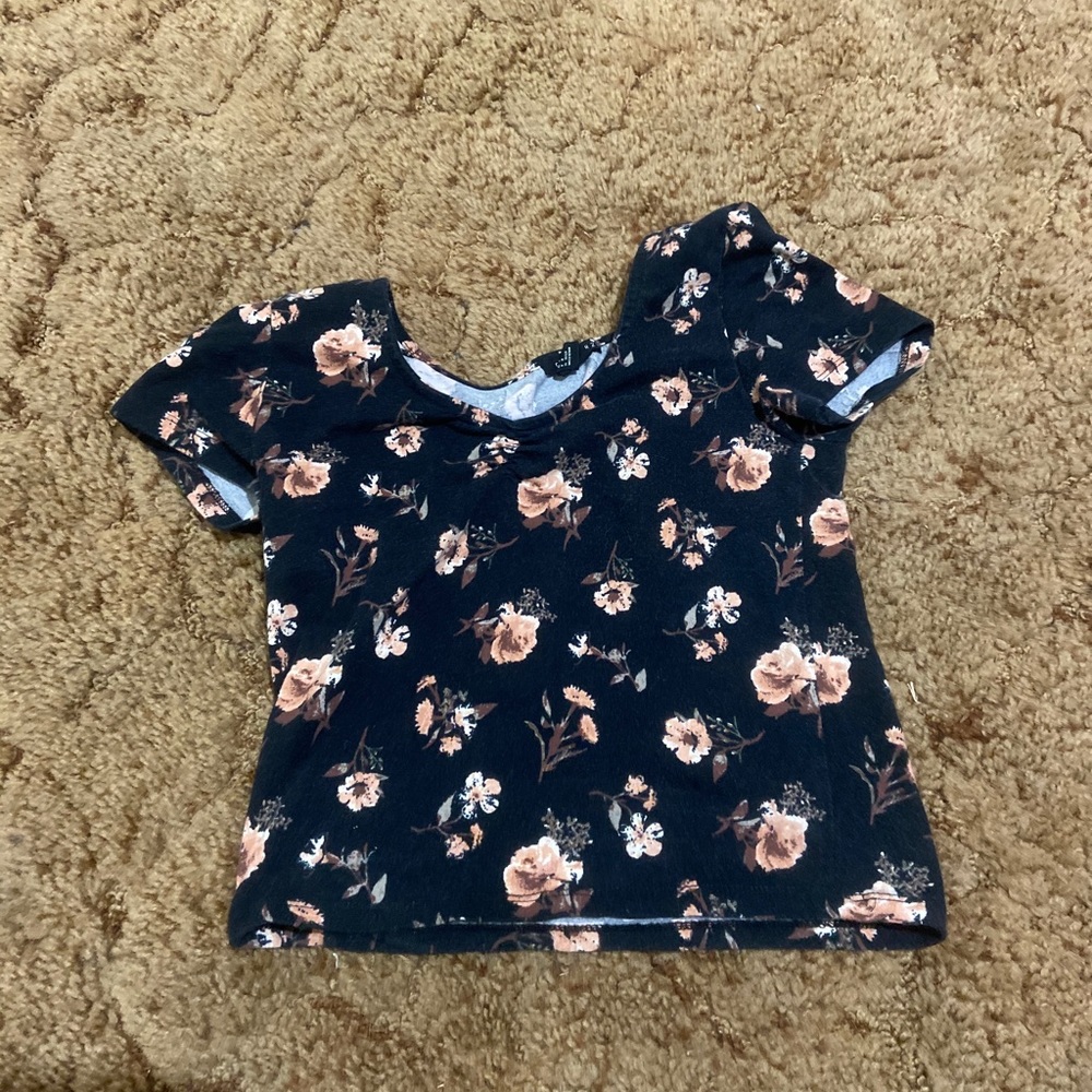 flowery crop top!